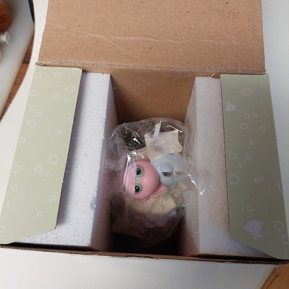 Russ Berrie The Sea Peepers w/ Sand Castle Ceramic Bank - Picture 4 of 9